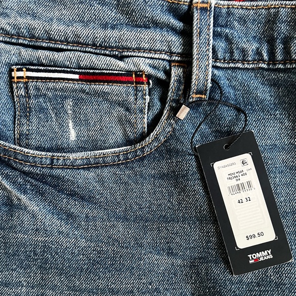 Tommy Hilfiger Relaxed/Stretch fit Jeans US 42 New with tags NWT - Picture 4 of 8